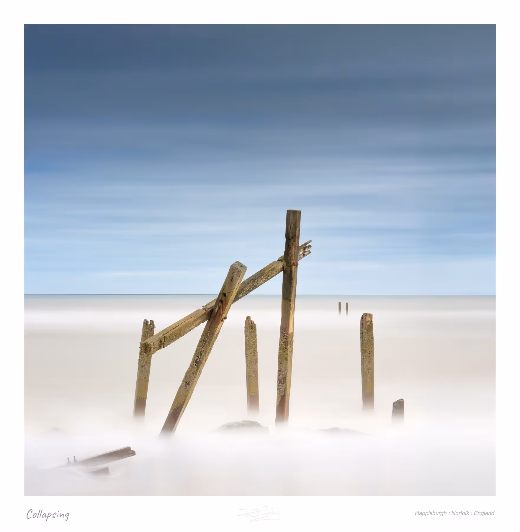 Collapsing — Happisburgh : Norfolk : England
