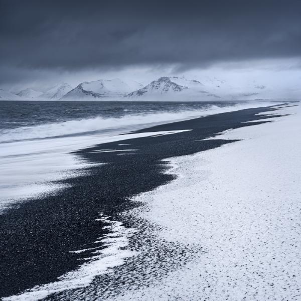 Monochromatic Coast